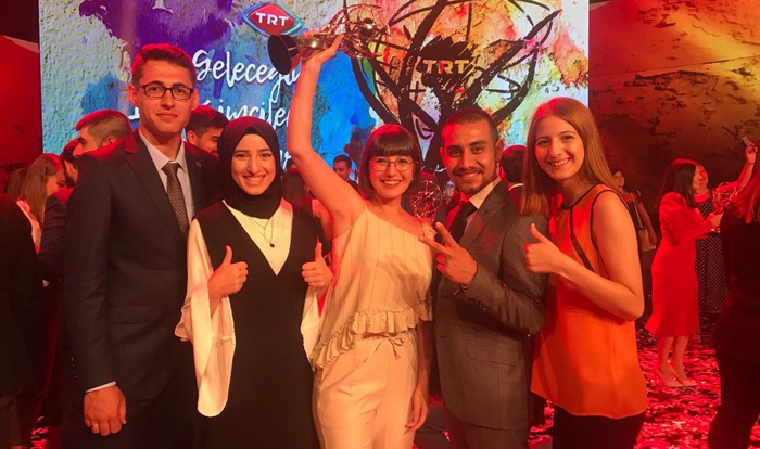 Genç iletişimcilerin ödül gecesi