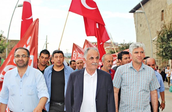 Horasan 400 araçlık konvoy ile katıldı