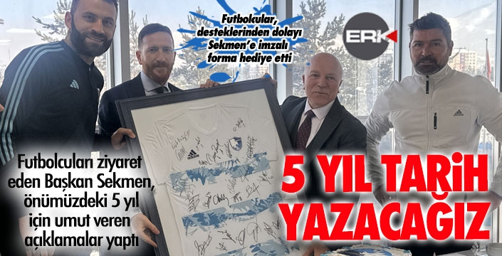Futbolculardan Sekmen'e teşekkür...